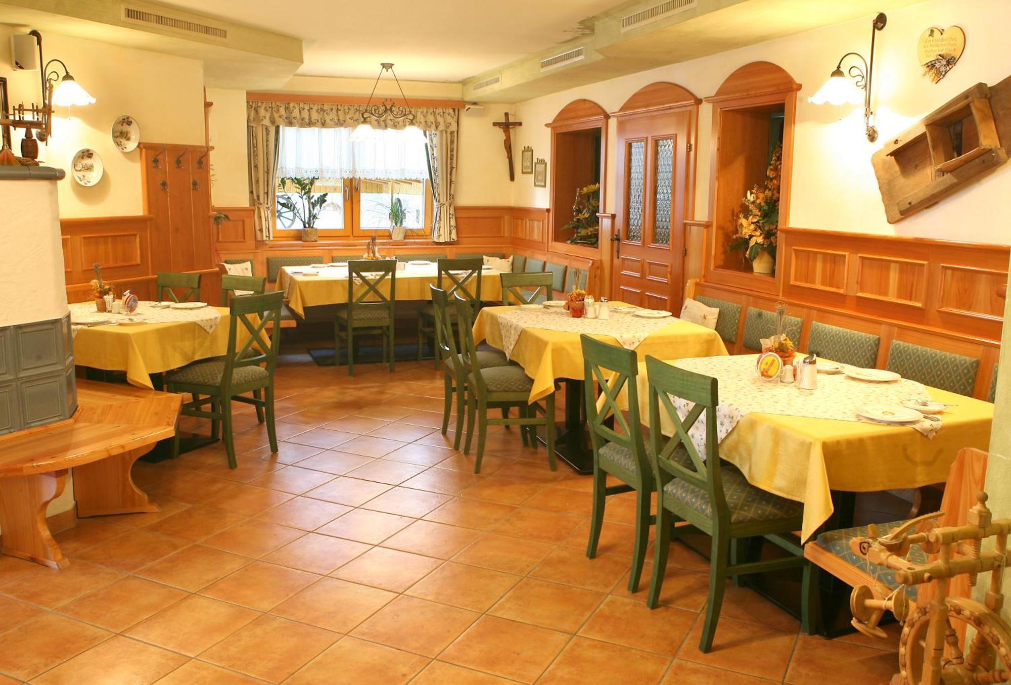 Hotel Kaeferhube Murau Εξωτερικό φωτογραφία